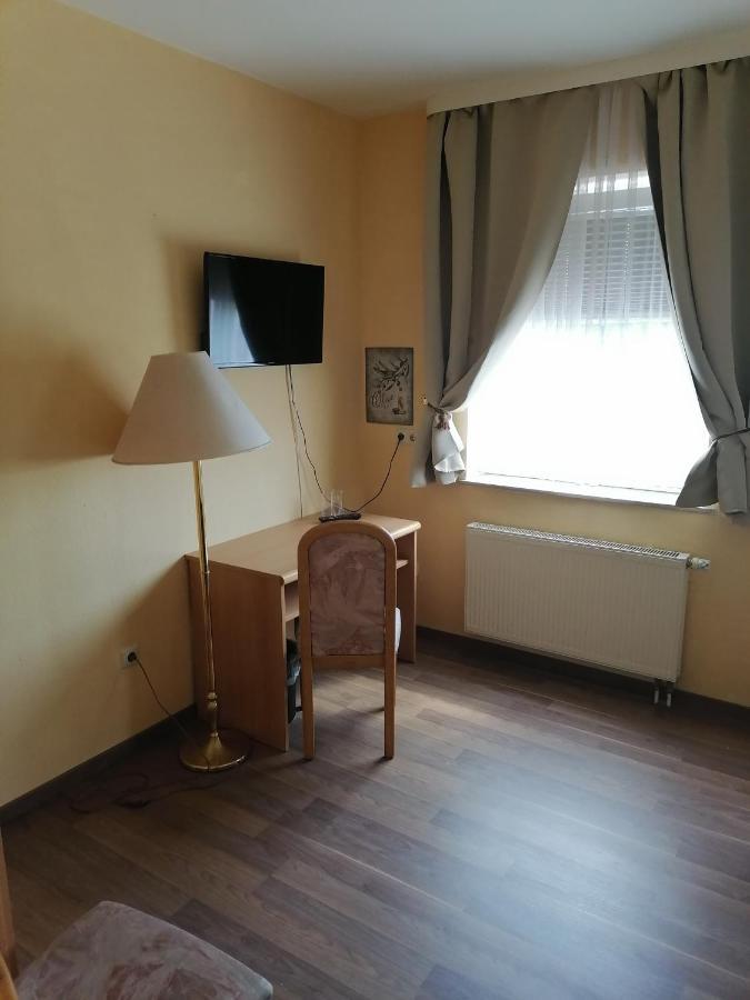 Pension Kuehnauer Hof Dessau-Rosslau Extérieur photo