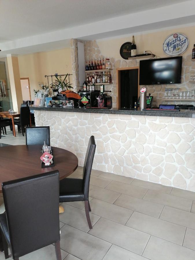 Pension Kuehnauer Hof Dessau-Rosslau Extérieur photo