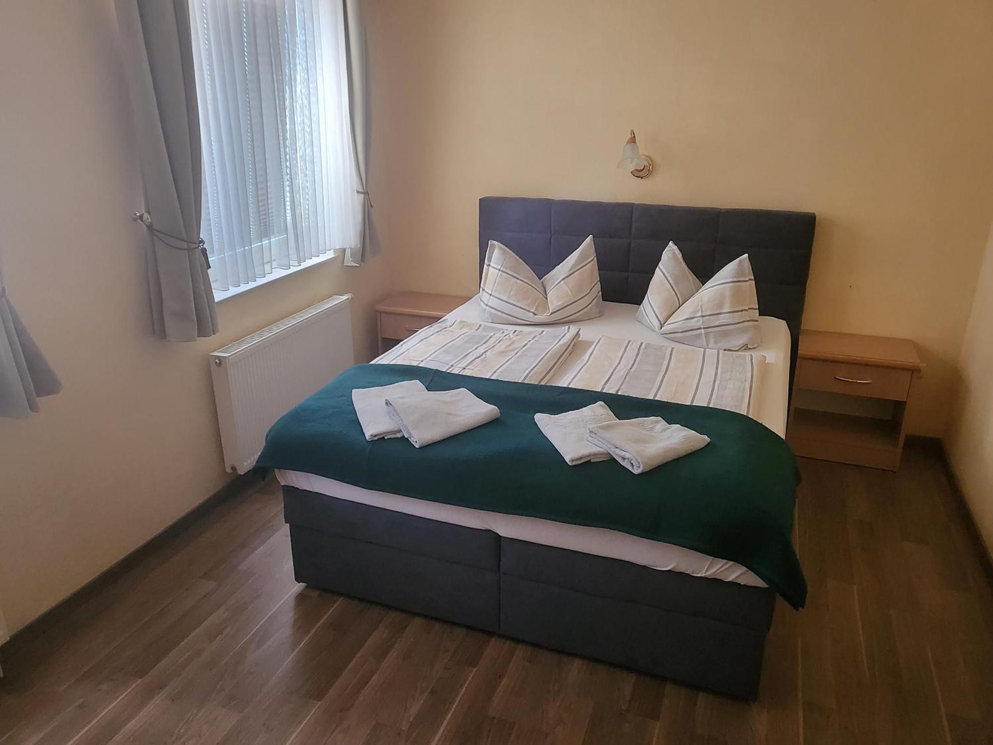 Pension Kuehnauer Hof Dessau-Rosslau Extérieur photo